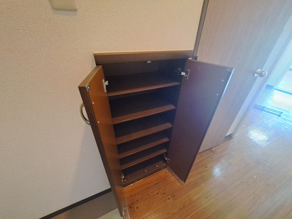 シューズボックス