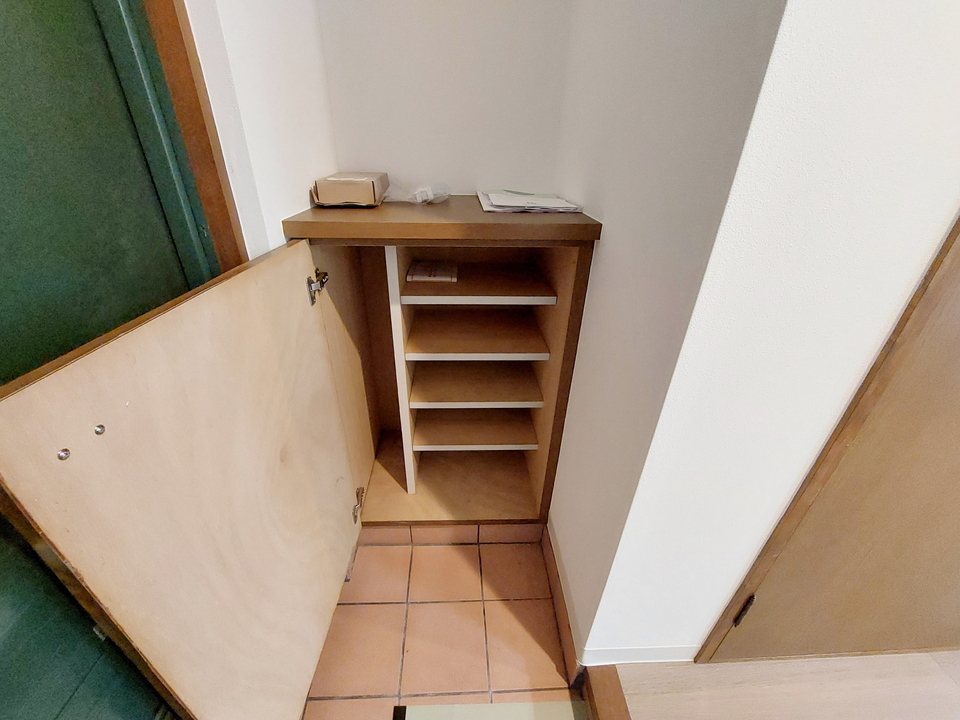 シューズボックス