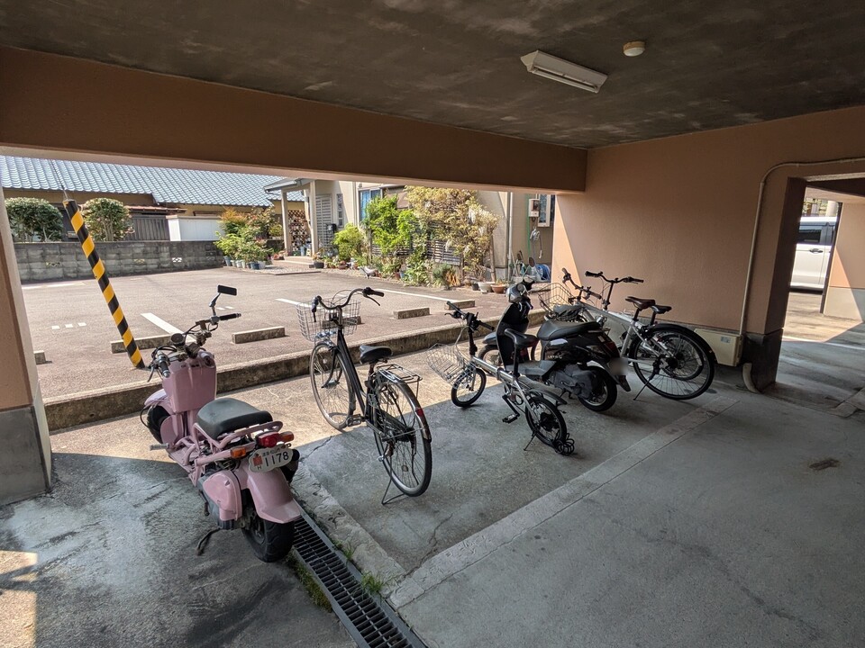 駐輪場