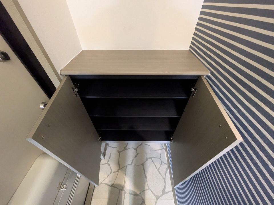 シューズボックス