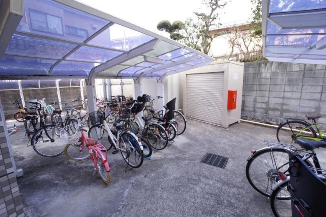 駐輪場