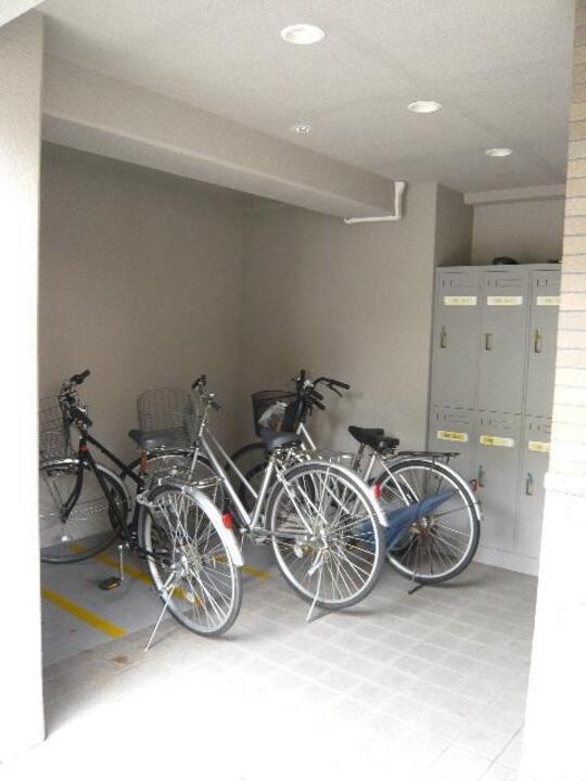 駐輪場