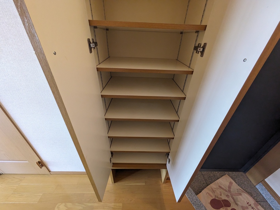 シューズボックス