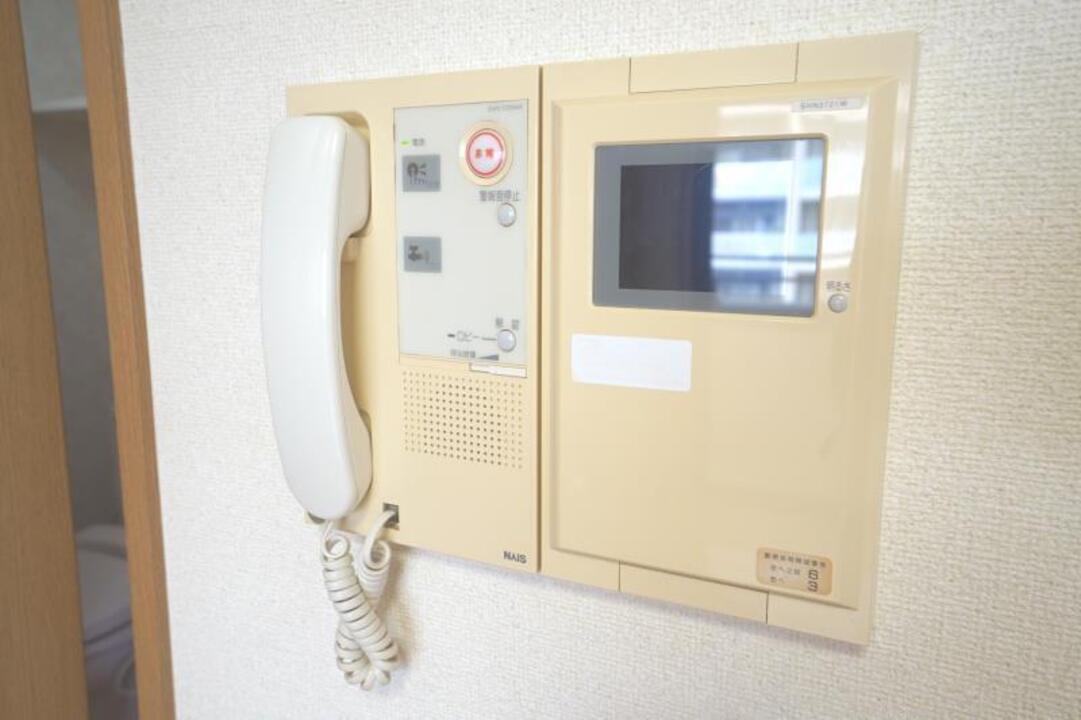 インターホン