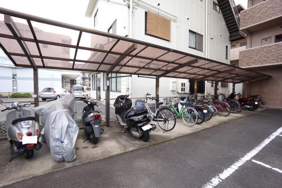 駐輪場