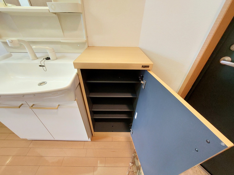 シューズボックス