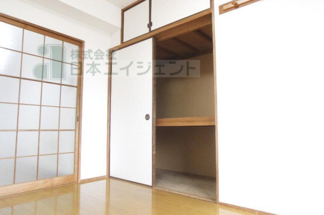 押入れ