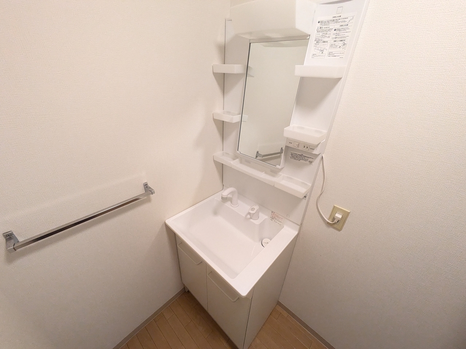 シャワー付洗面化粧台