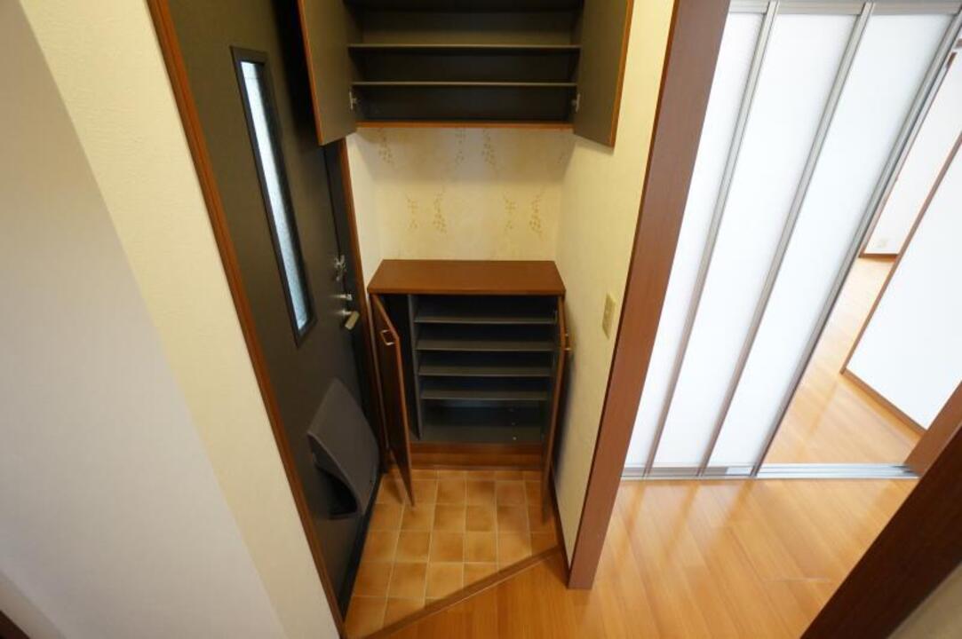 シューズボックス