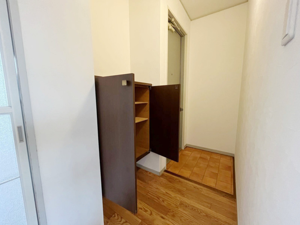 シューズボックス