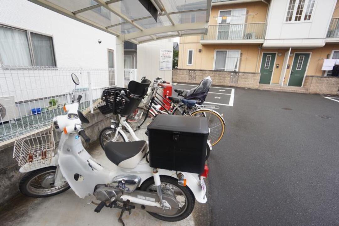 駐輪場