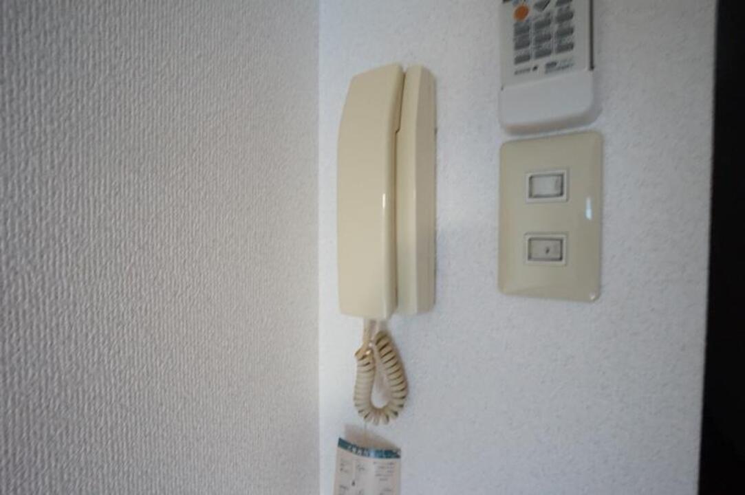 インターホン