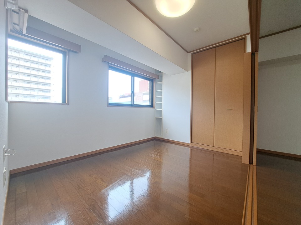 洋室9.16帖