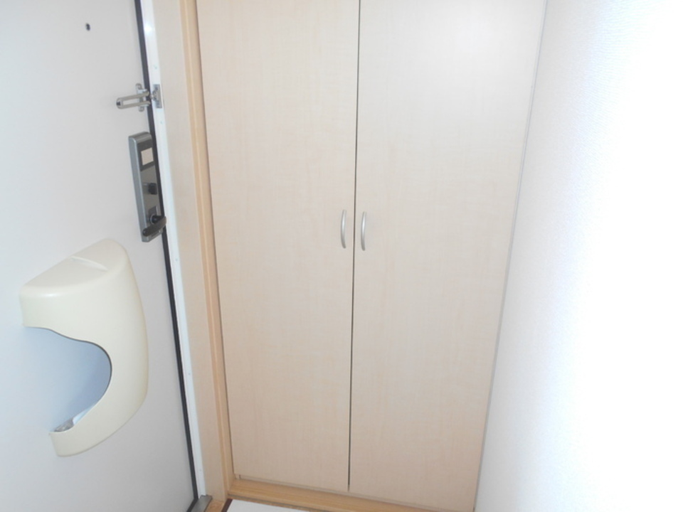 シューズボックス