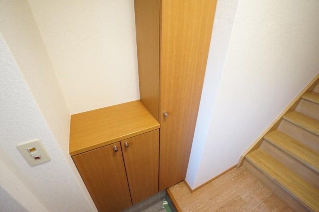 シューズボックス