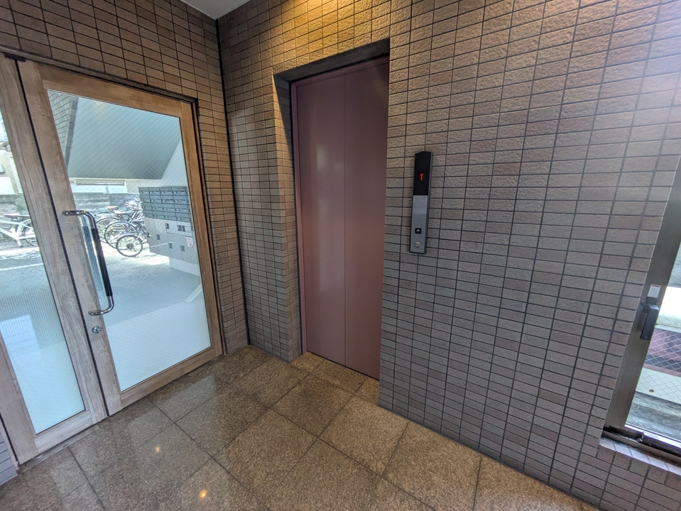 エレベーター