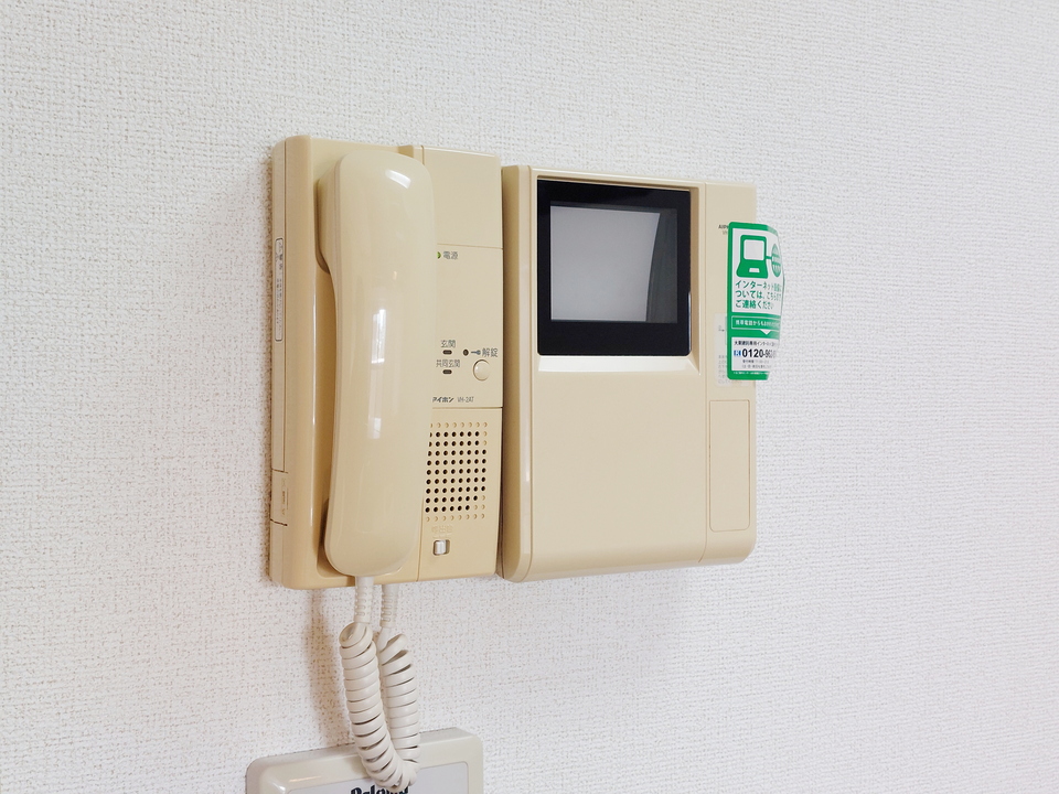 インターホン