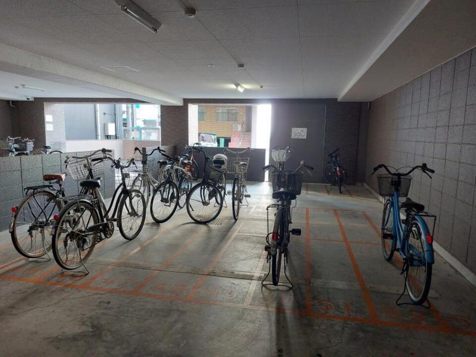 駐輪場