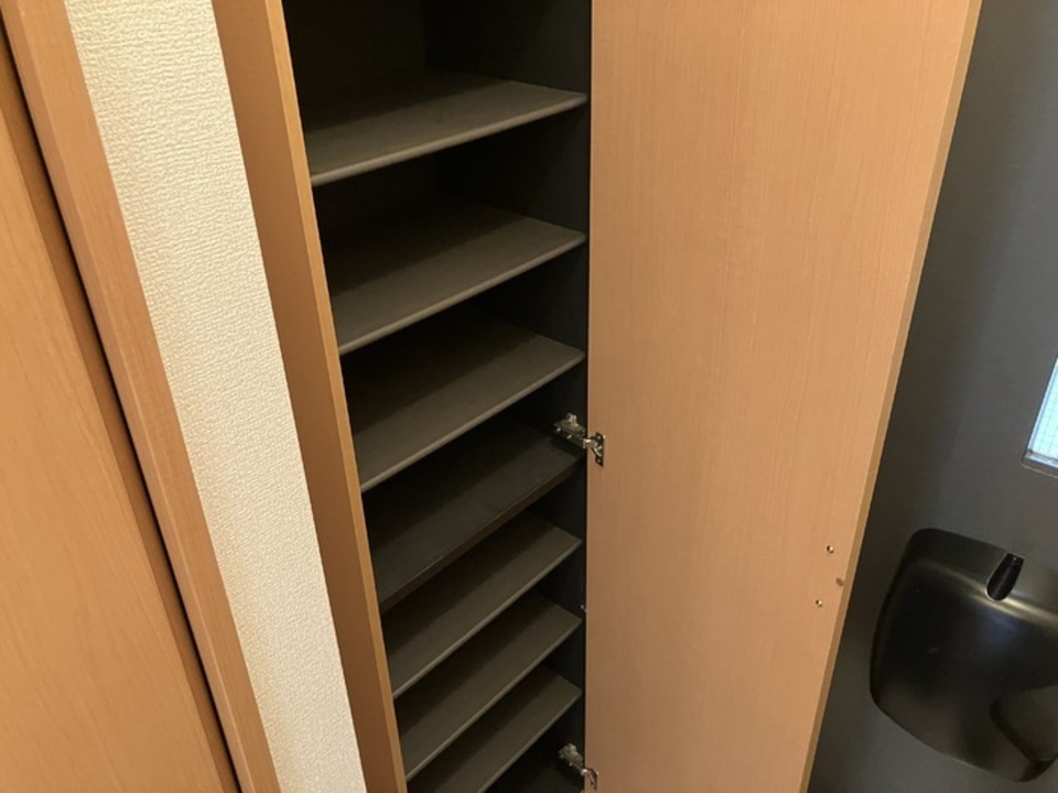シューズボックス