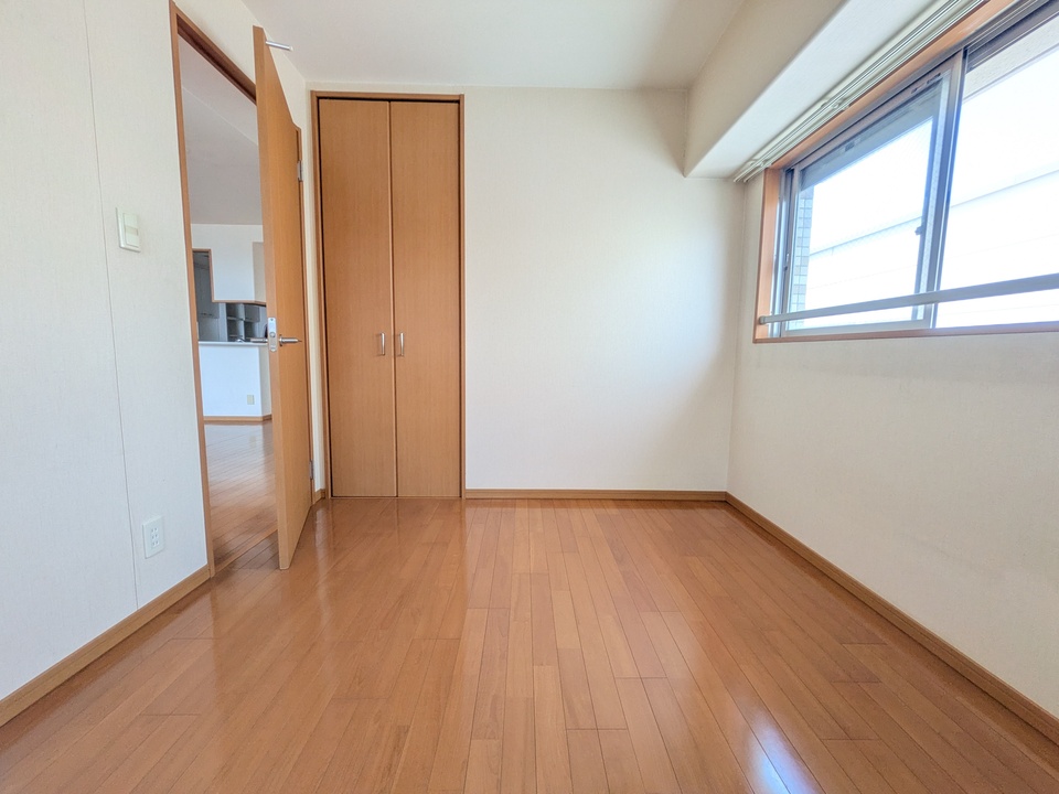 洋室5.6帖