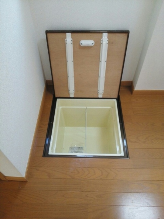 床下収納
