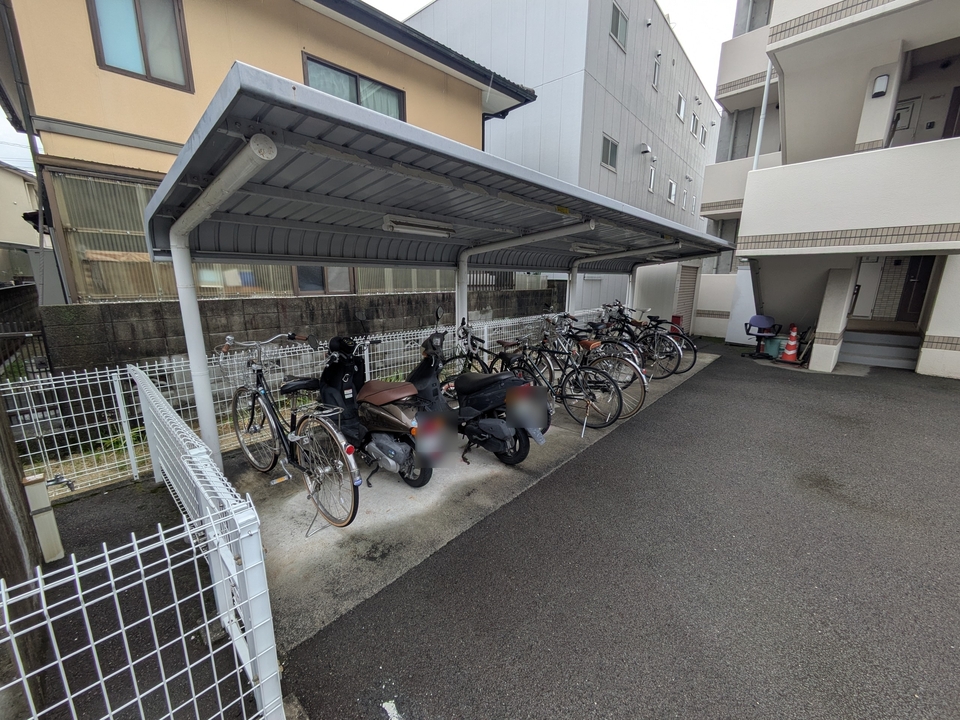駐輪場