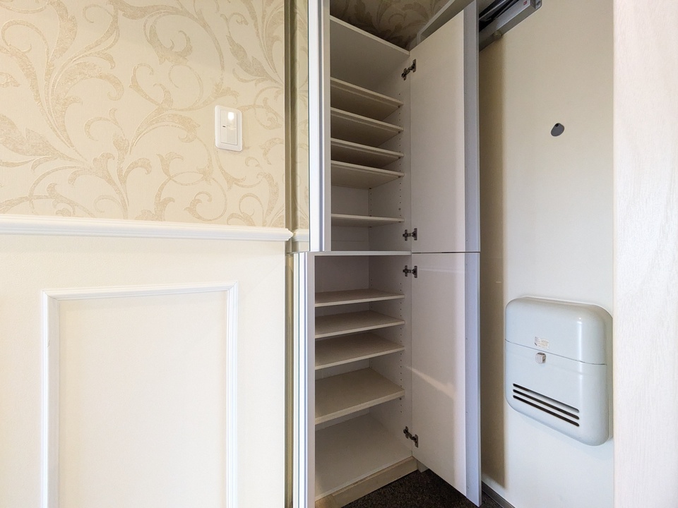 シューズボックス