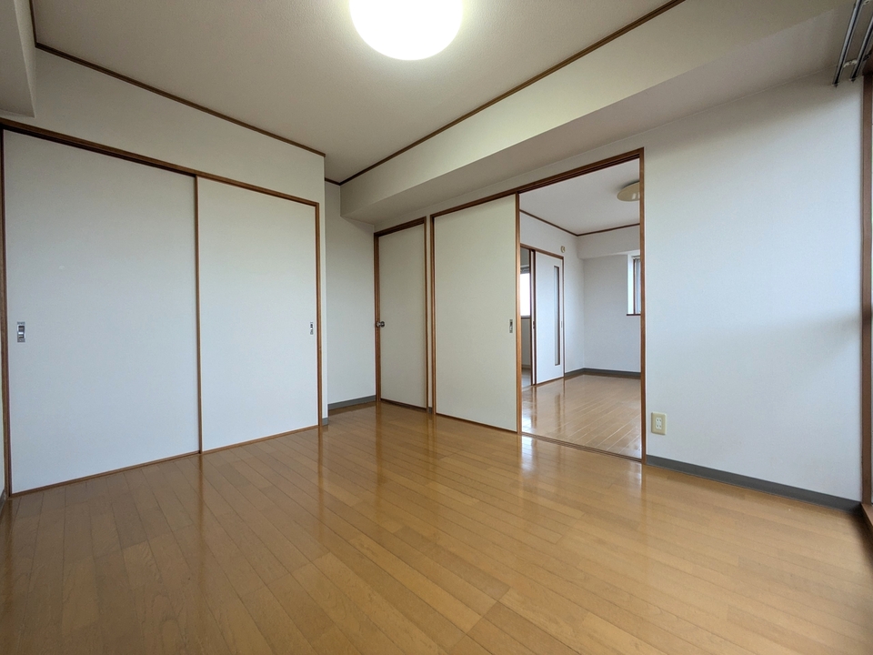 洋室(5.5畳)