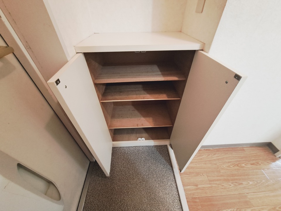 シューズボックス