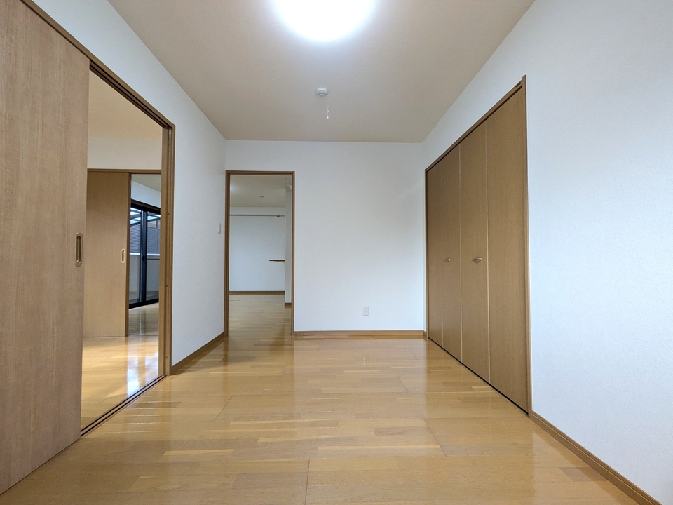 洋室6.1帖（東側）