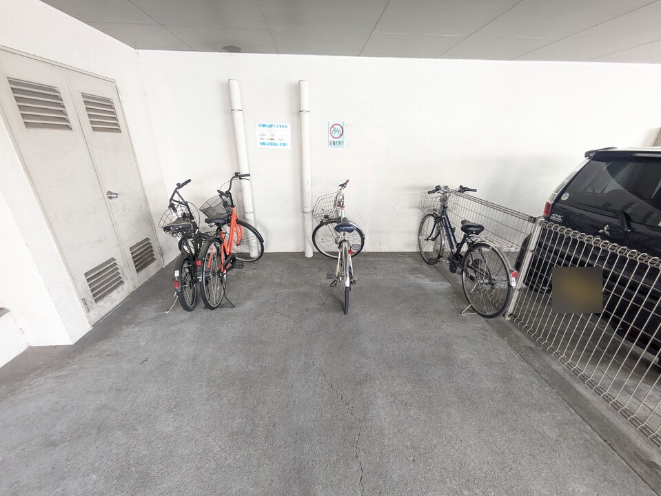 駐輪場
