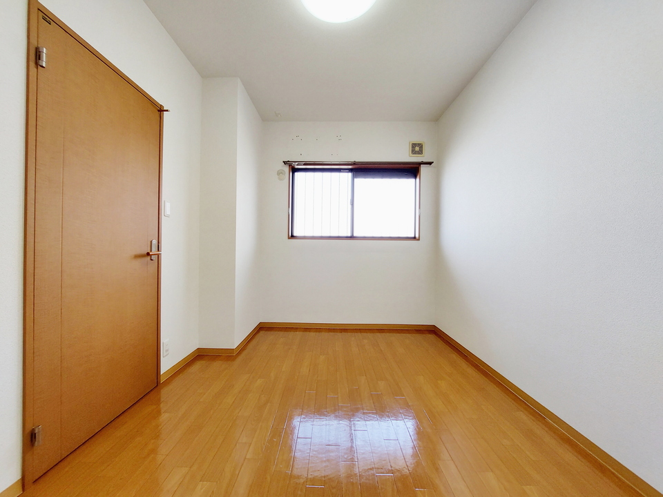 洋室 5.9帖
