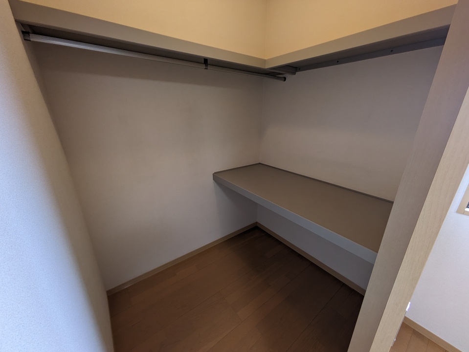 ウォークインクローゼット（洋室6.6帖）