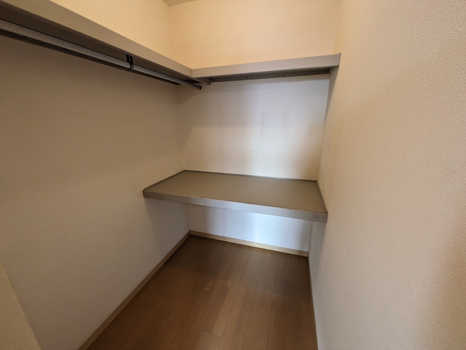 ウォークインクローゼット（洋室8.8帖）