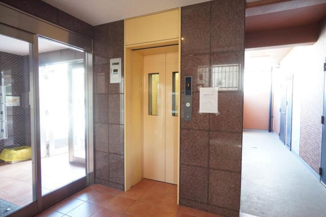 エレベーター