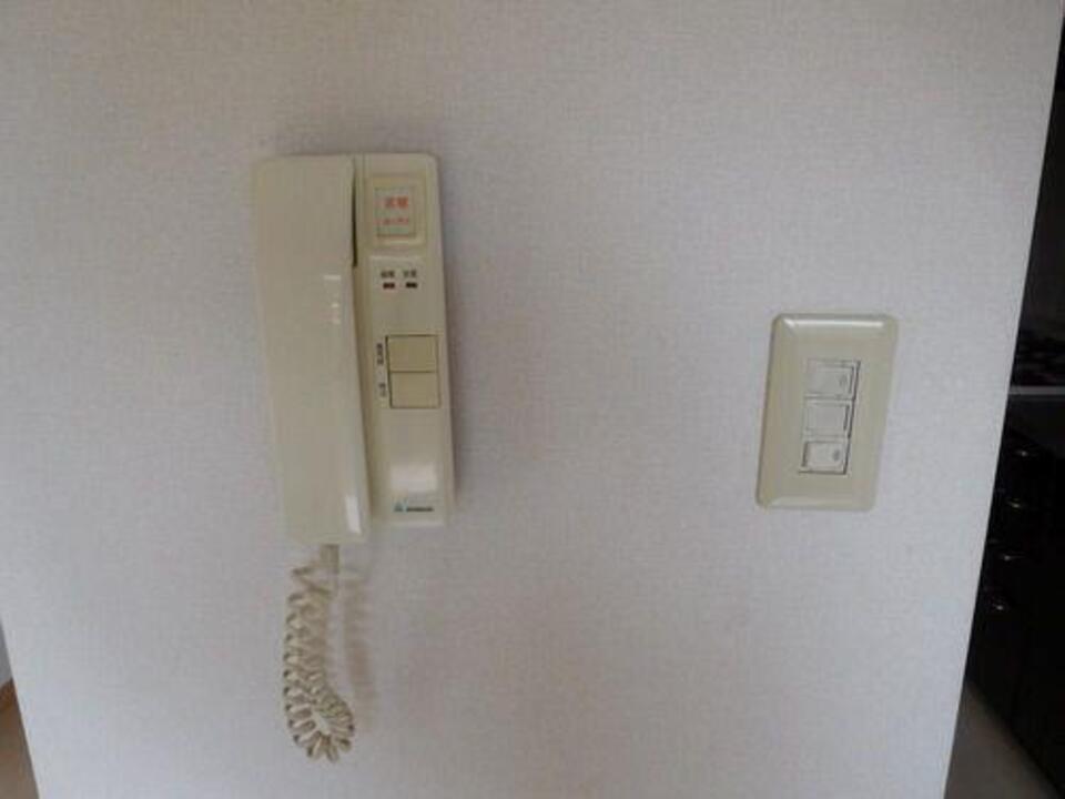 インターホン