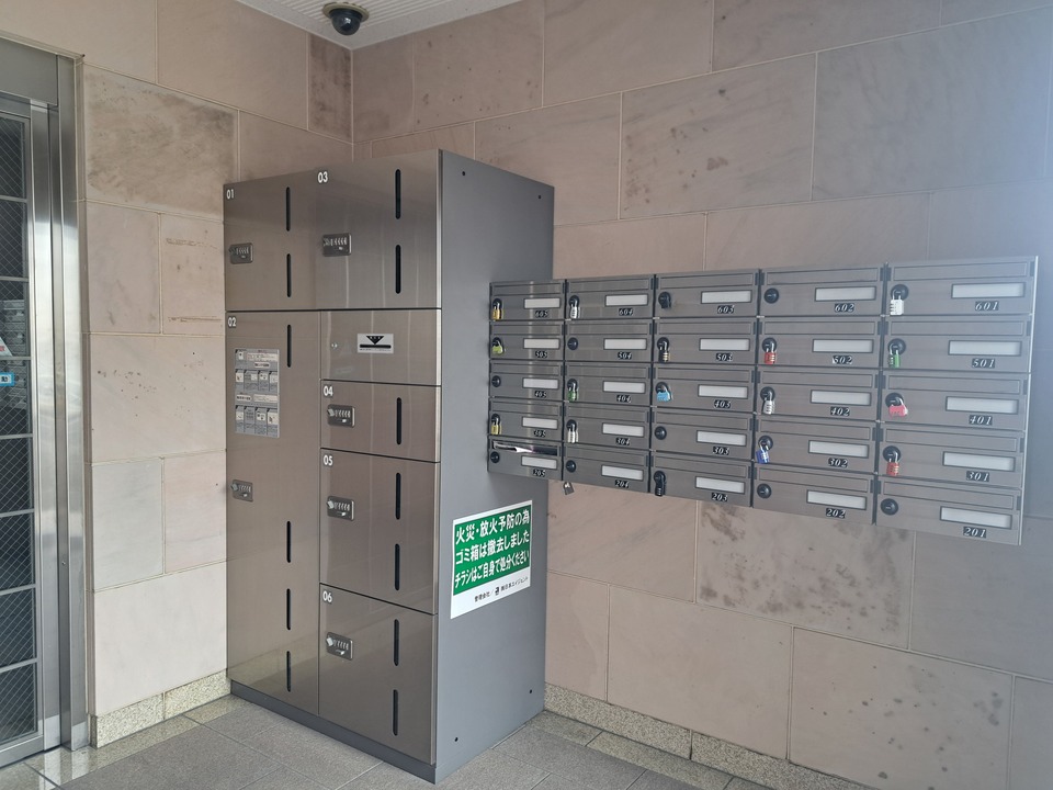 宅配ボックス