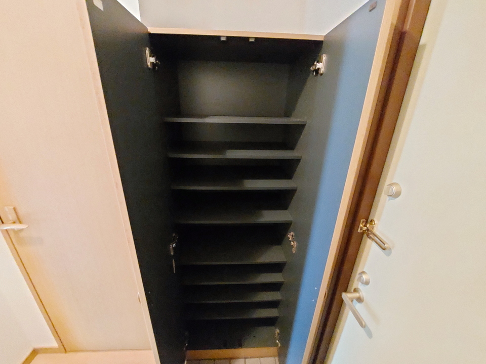 シューズボックス