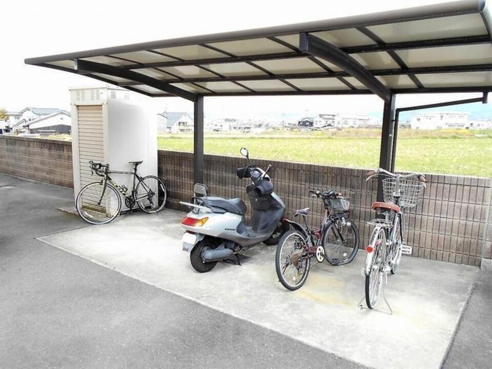 駐輪場
