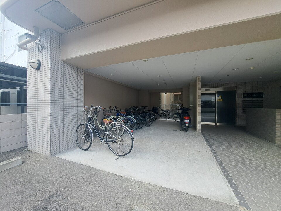 駐輪場
