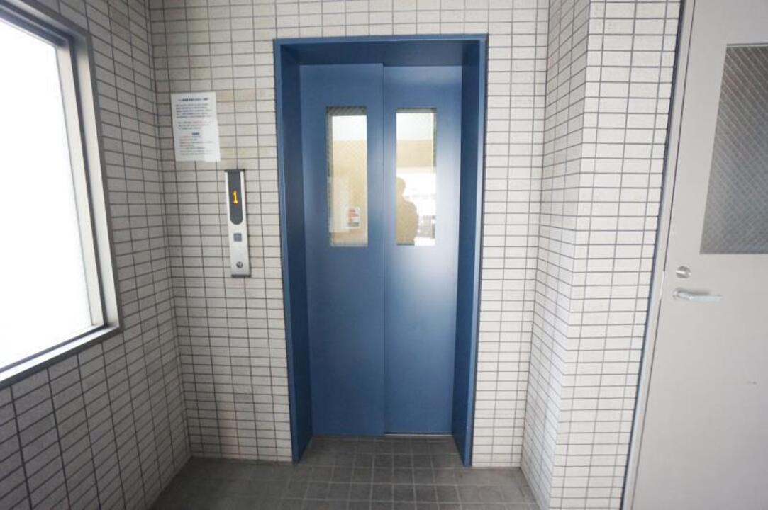 エレベーター