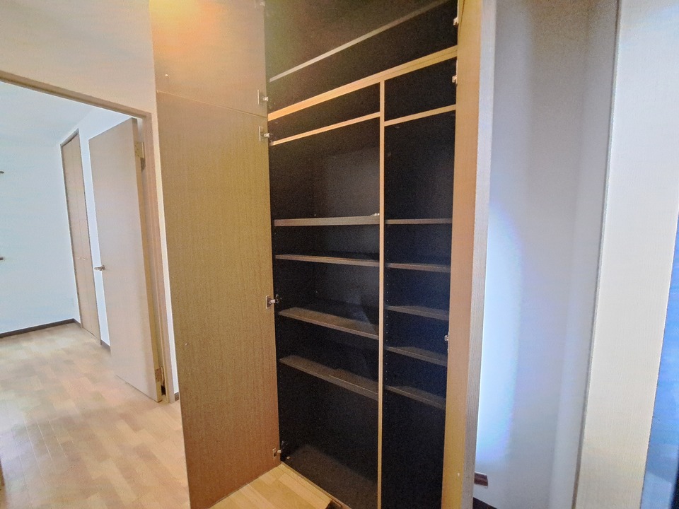 シューズボックス