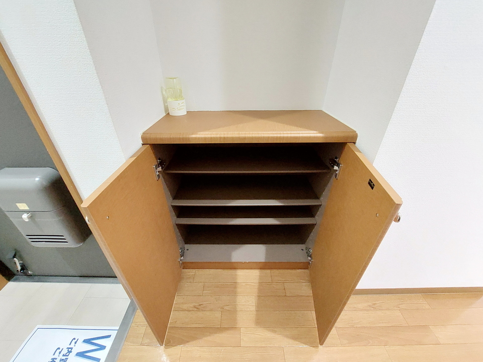 シューズボックス