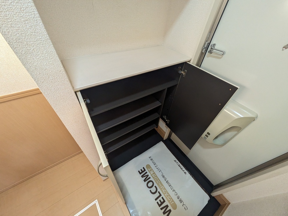 シューズボックス