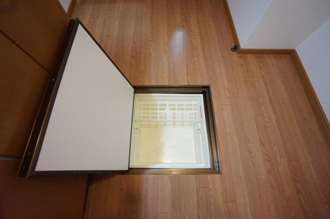 床下収納