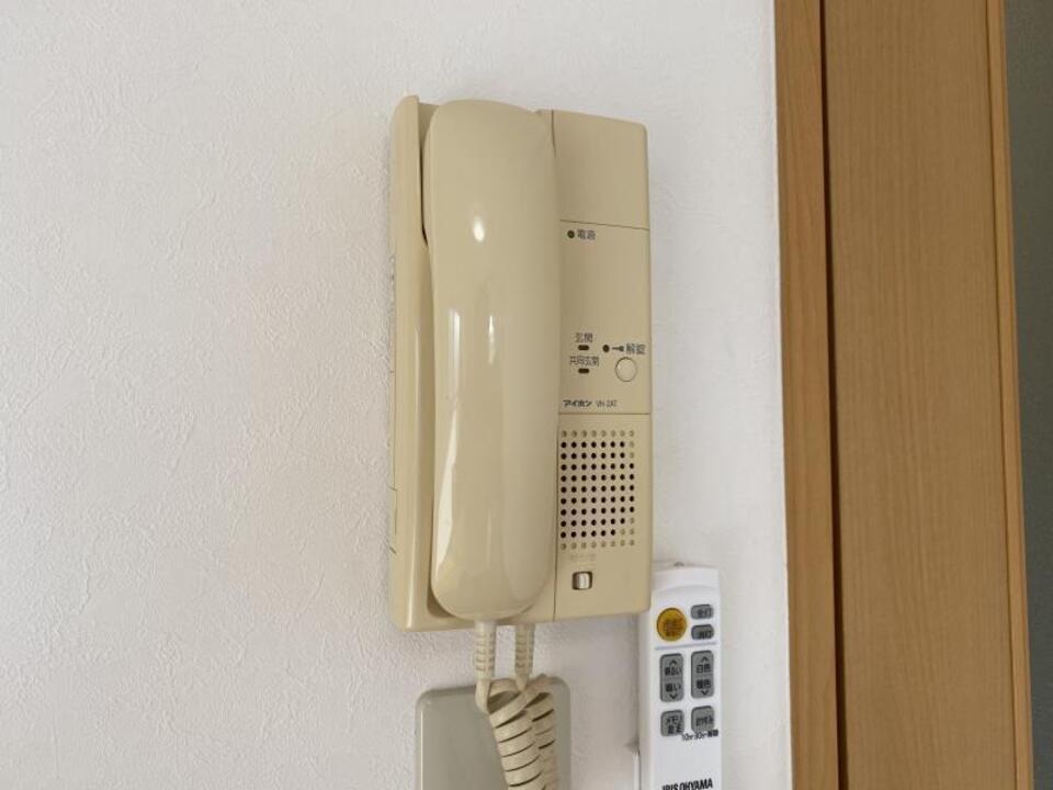 インターホン