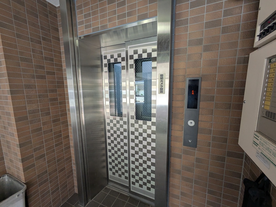エレベーター