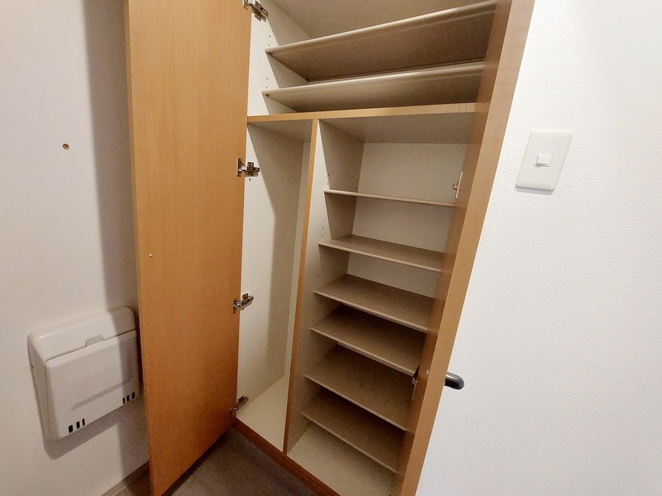 シューズボックス