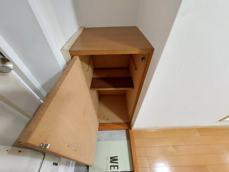 シューズボックス