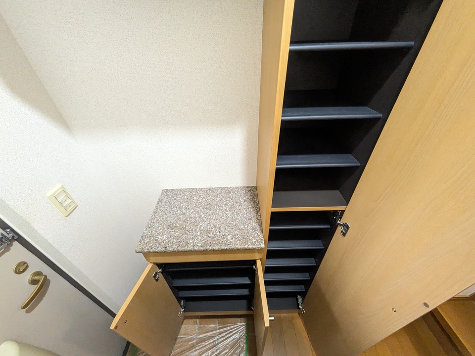 シューズボックス